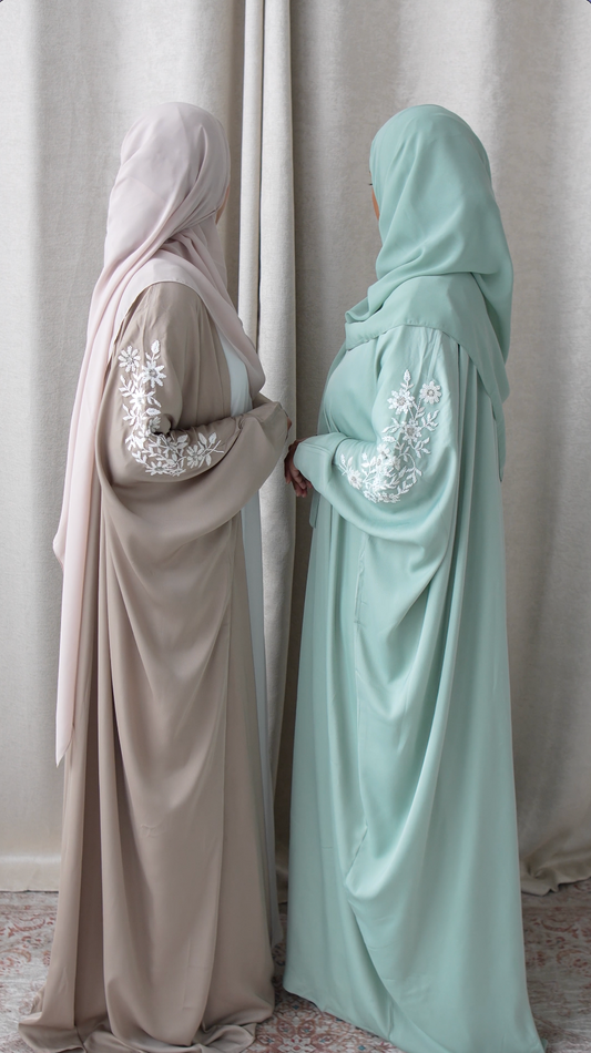 Layali Embellished Kaftan Abaya – Mint