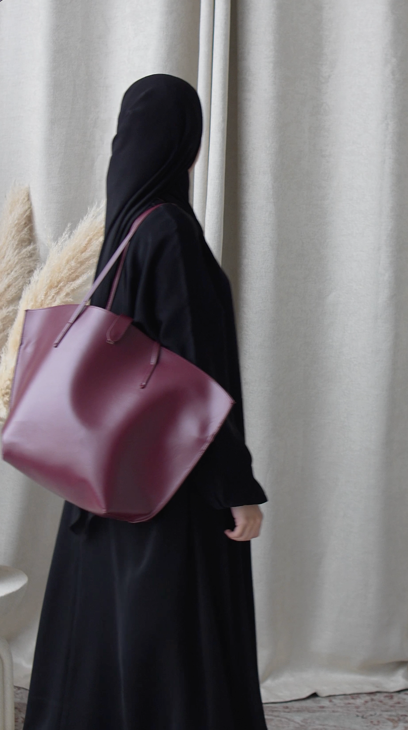 Inaya Premium Everyday Abaya – Black