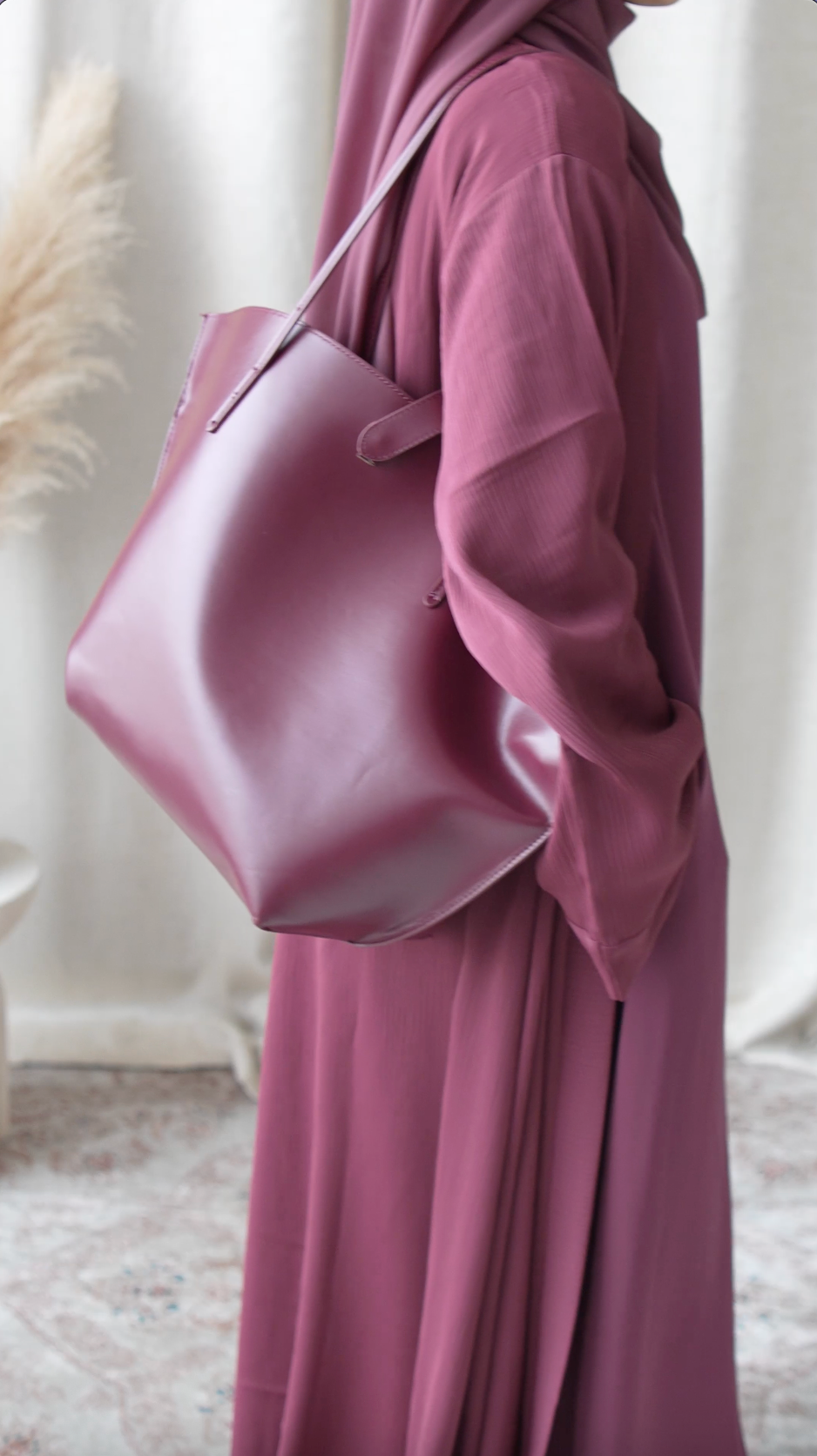 Safiyyah 4 Piece Textured Open Abaya Set – Rose Taupe